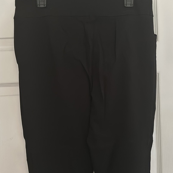 Black ankle pants - Picture 3 of 5
